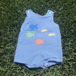 Reversible Jon Jon! Size 18M. Funtasia. 🐰🐠